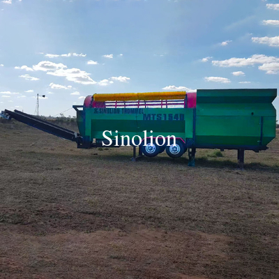 Le tri du sol supérieur/compost/bois facilité grâce à l'écran Sinolion à double couche