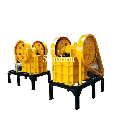 Concasseur mobile CE équipement minier d'or concasseur à mâchoires PE-150x250 à vendre